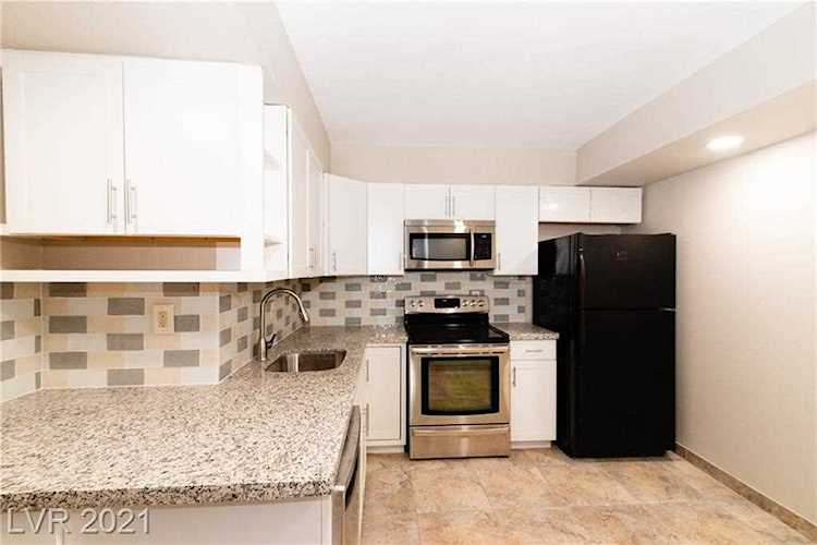 3930 University Center Dr #306 Las Vegas, NV 89119
