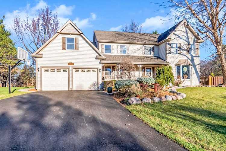 1 Schober Dr Cary, IL 60013