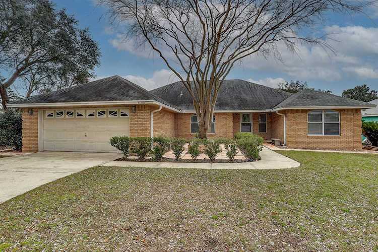 8909 Binnacle Court Navarre, FL 32566