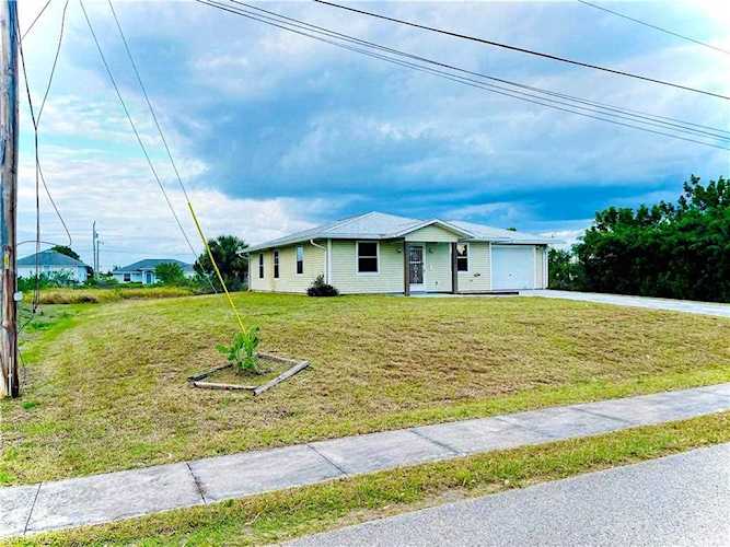 4204 SW 34th St Lehigh Acres, FL 33976