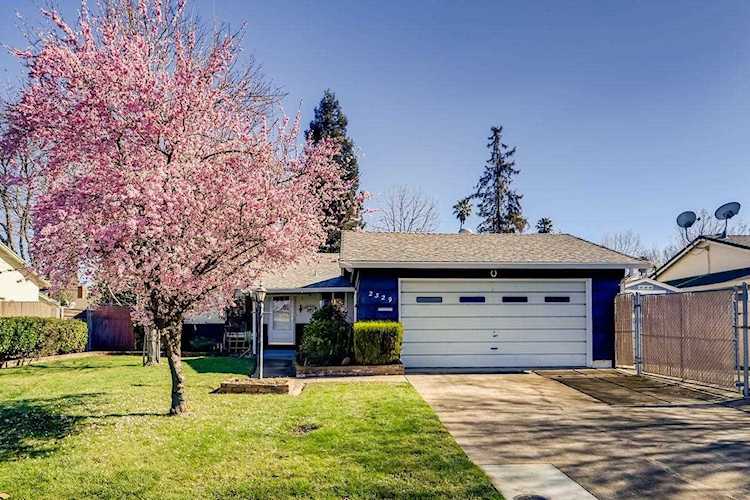 2329 Moraine Circle Rancho Cordova, CA 95670