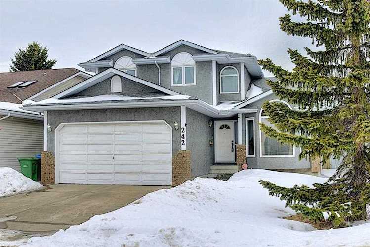 242 Edgepark Way NW Calgary, AB T3A 4S8