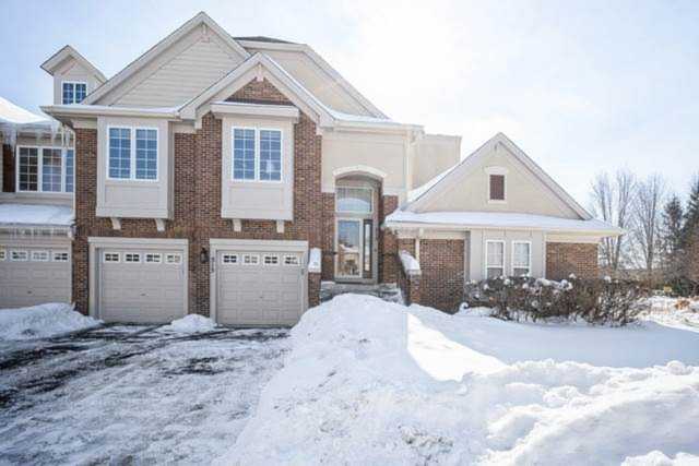 515 Saddlebrook Ln Vernon Hills, IL 60061