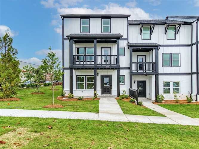 500 Hampton Crossing Woodstock, GA 30188
