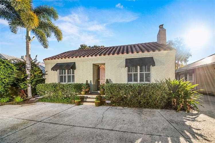 1219 S Osprey Ave Sarasota, FL 34239