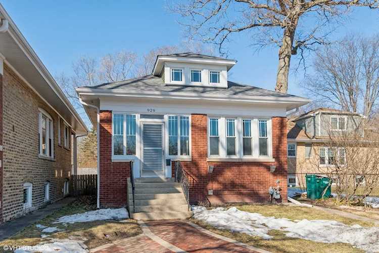 929 Green Bay Rd Wilmette, IL 60091