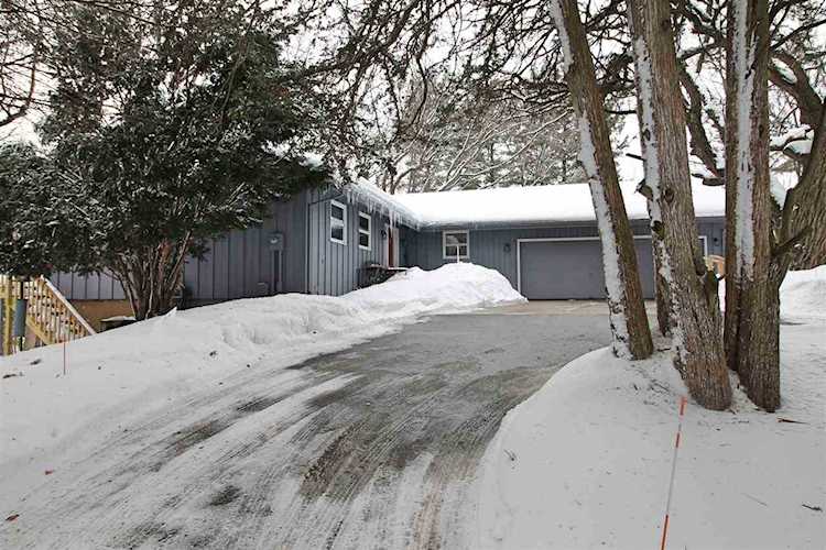 3339 W Rollingwood Dr Janesville, WI 53545 | MLS 1902659 Photo 1