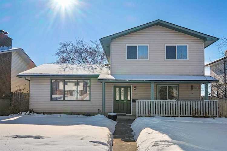 7327 Silver Springs Rd NW Calgary, AB T3B 3X1
