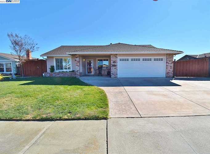 733 Yosemite Drive Livermore, CA 94551