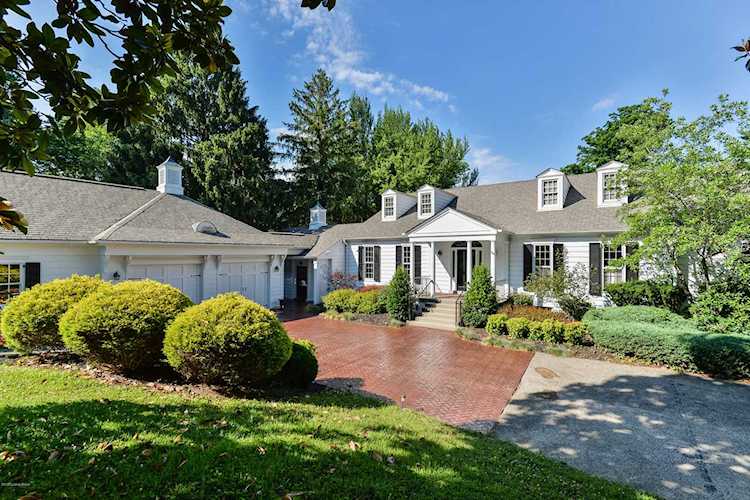 4400 River Hill Ln Louisville, KY 40207