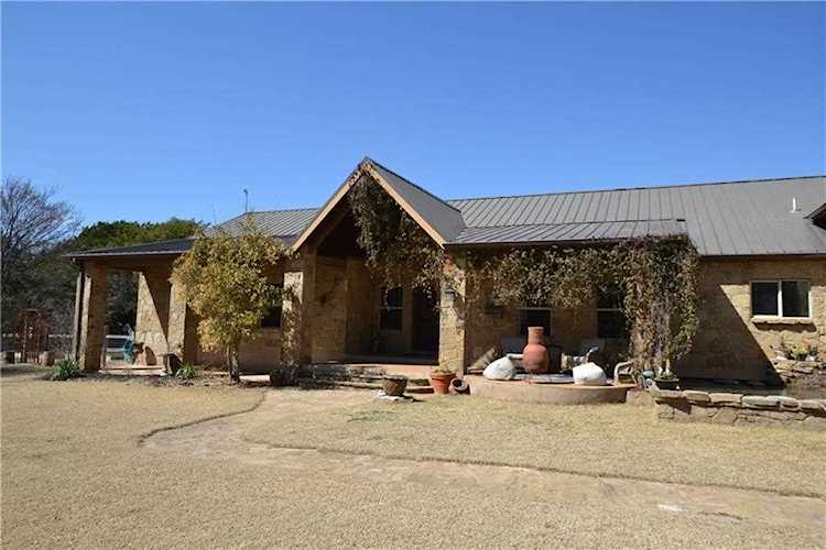 148 Creekside DR Liberty Hill, TX 78642