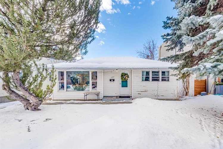 1741 8 Ave NW Calgary, AB T2N 1C5