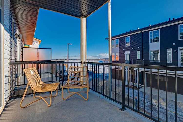 155 Walgrove Common SE Calgary, AB T2X 4C2