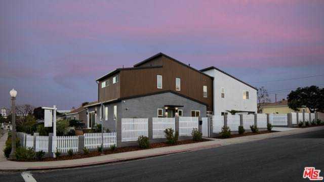 8321 Airlane Avenue Los Angeles, CA 90045