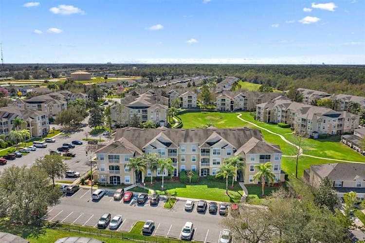 8100 Princess Palm Ln #302 Kissimmee, FL 34747