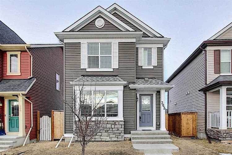 302 Nolan Hill Dr NW Calgary, AB T3r 0T1