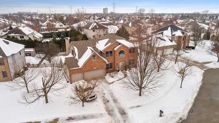 24709 Hanover Ct Plainfield, IL 60585