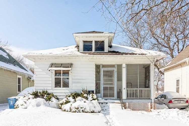 843 Lebanon St Aurora, IL 60505