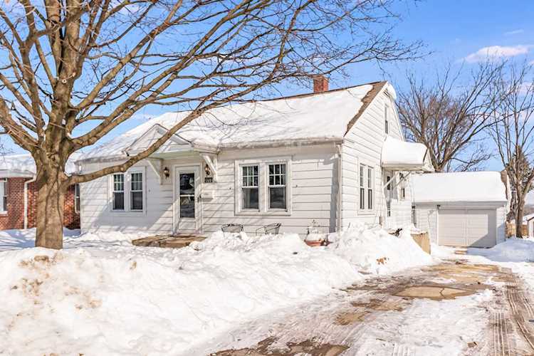 1806 Cora St Crest Hill, IL 60403