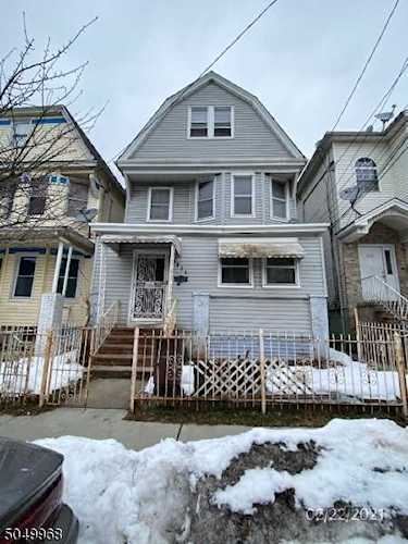 1031 Anna St Elizabeth City, NJ 07201