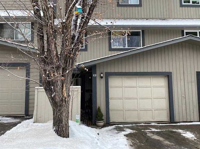27 Silver Springs Dr NW #69 Calgary, AB T3B 4N3