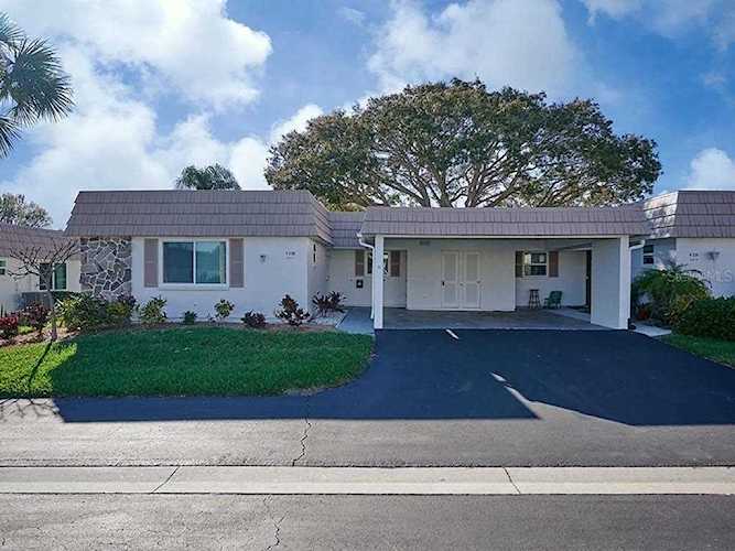2411 Riverbluff PARKWAY #V-230 Sarasota, FL 34231