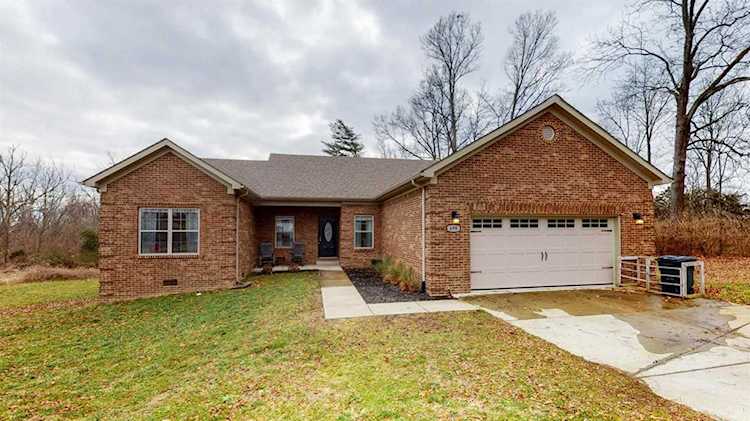698 Candlewood Drive Berea, KY 40403