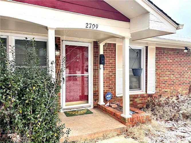 2709 NW 67th St Oklahoma City, OK 73116