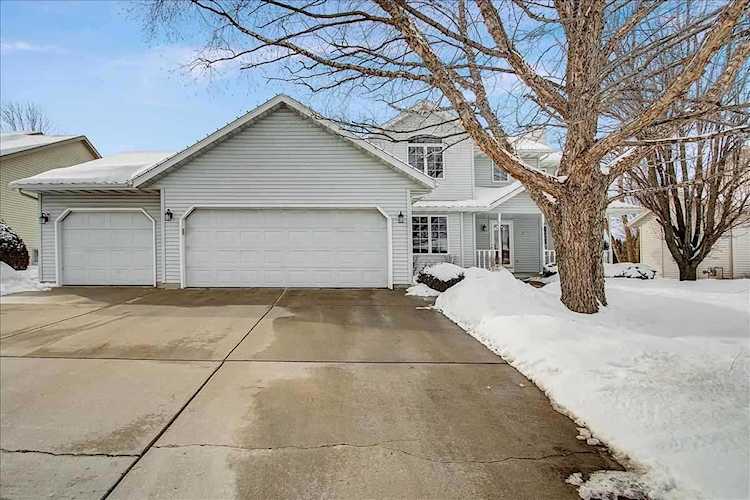 1005 Ganser Dr Waunakee, WI 53597