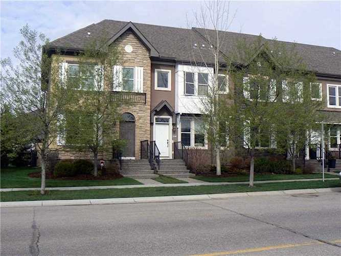 328 Quarry Park Blvd SE Calgary, AB T2C 5G3