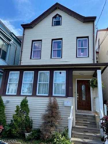18 Park St Paterson City, NJ 07503
