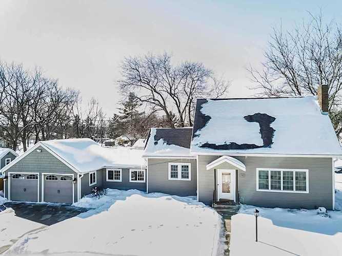 102 S 1st St Brooklyn, WI 53521