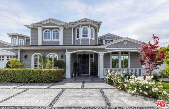 4451 Lemp Avenue Studio City, CA 91602