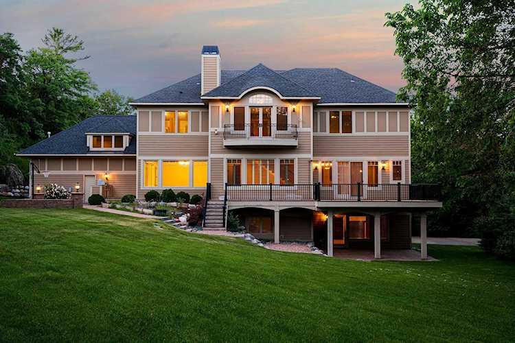 5905 Lee Valley Road Edina, MN 55439