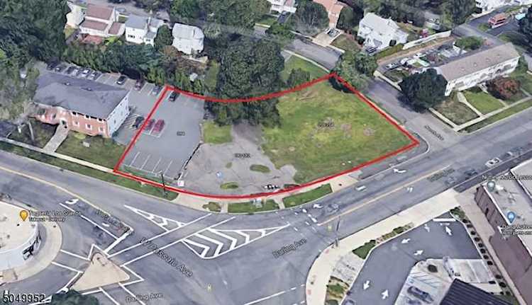 190-192 Darling Ave Bloomfield Twp., NJ 07003