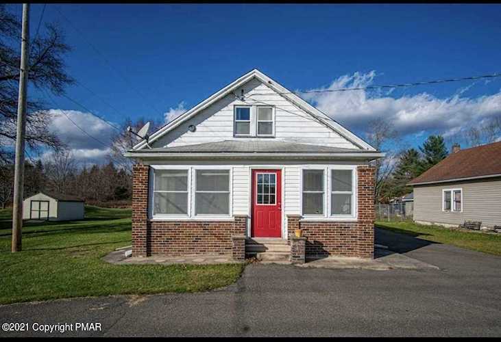 1079 Interchange Rd Gilbert, PA 18331