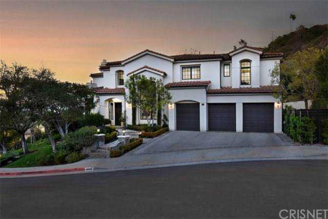 3686 Benedict Canyon Lane Sherman Oaks, CA 91423