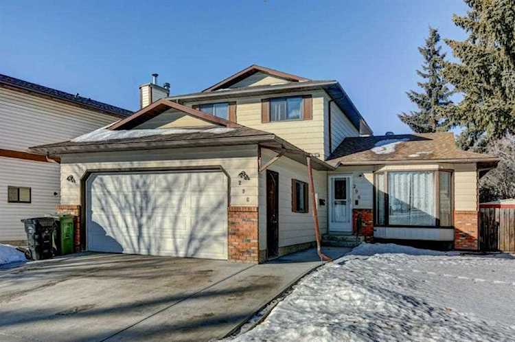 296 Whitefield Dr NE Calgary, AB T1Y 5J3