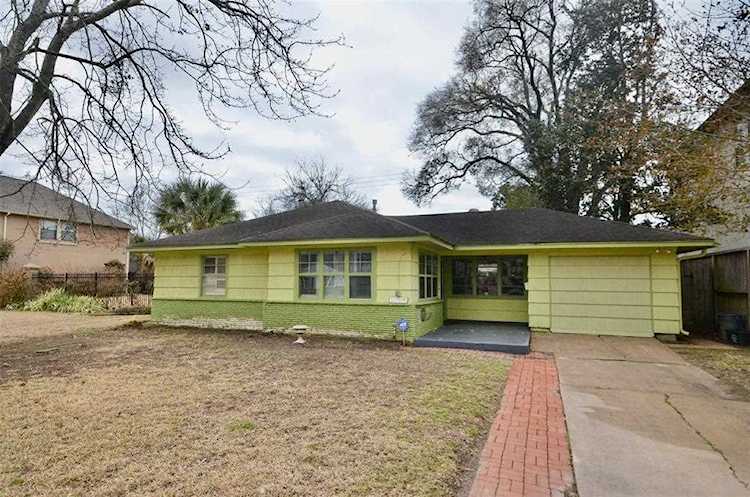 5221 Maple St Bellaire, TX 77401