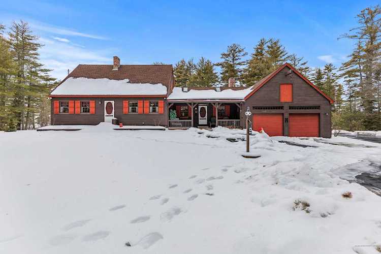 32 Hearn Rd Saco, ME 04072