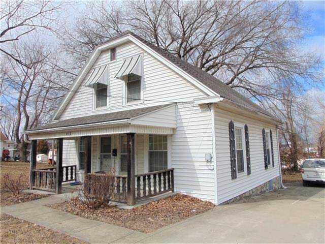 412 E North Main St Richmond, MO 64085