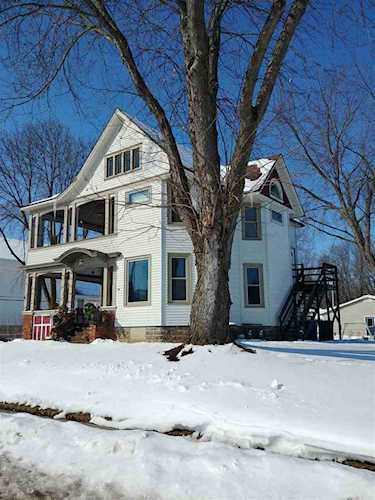 110 1st St Lodi, WI 53555