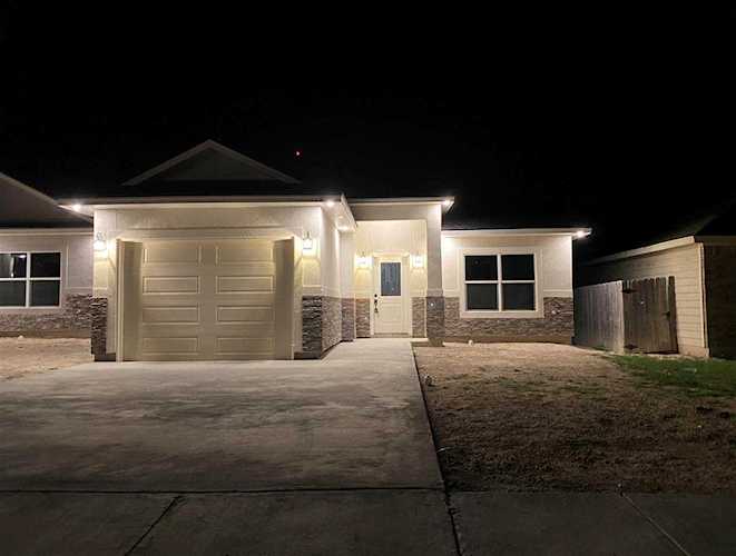 1010 Tesoro Park Del Rio, TX 78840