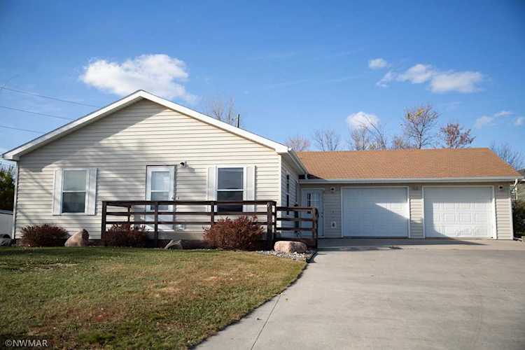915 3rd Avenue NE Crookston, MN 56716