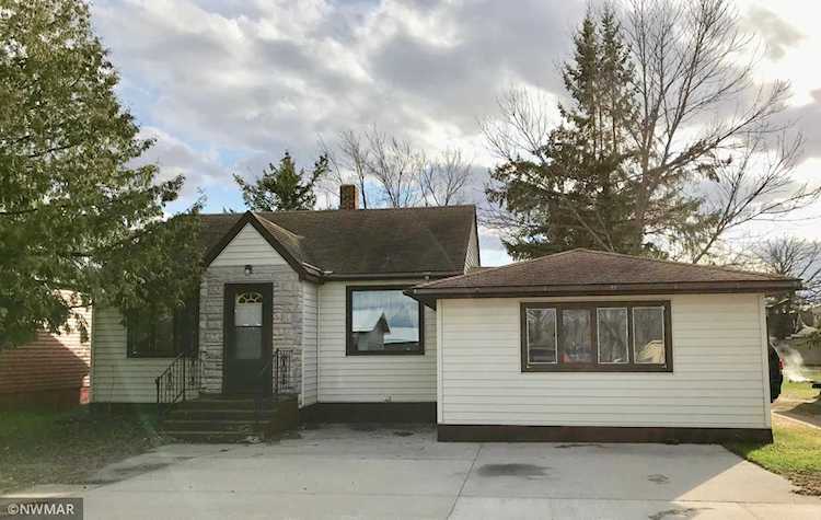 705 Main Street S Karlstad, MN 56732