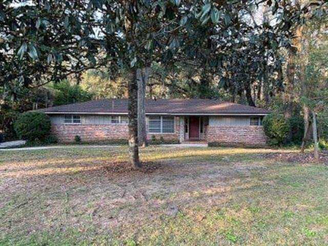 906 Lasswade Dr Tallahassee, FL 32312-2825 in Waverly Hills Photo 1