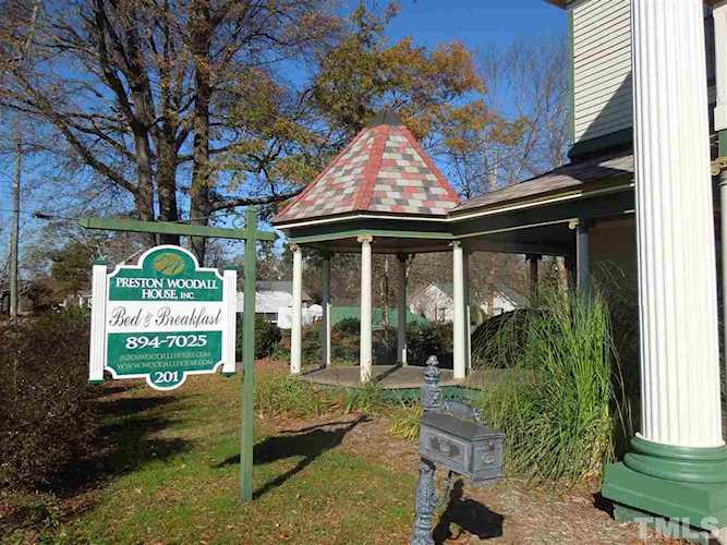 201 E Hill Street Benson, NC 27504
