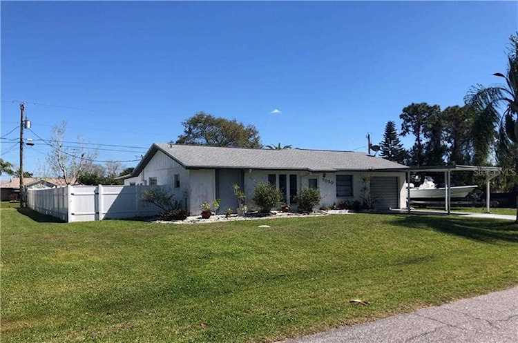 7050 Mamouth St Englewood, FL 34224