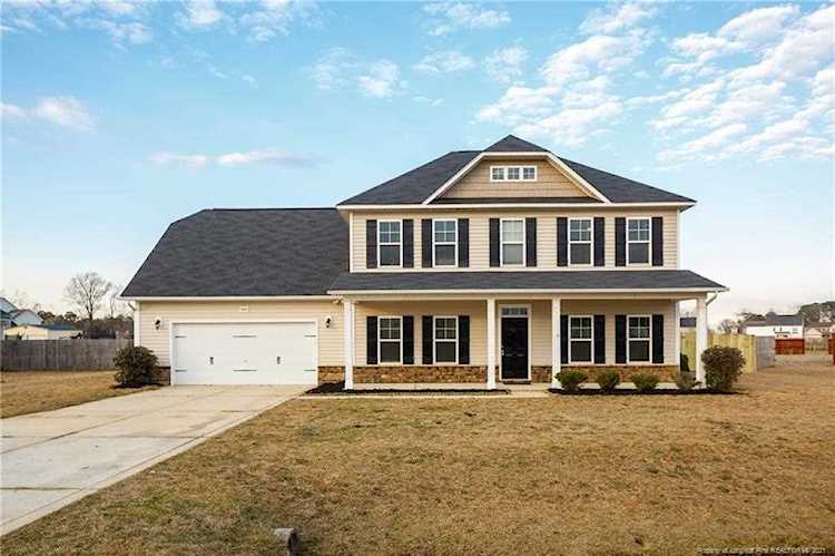 6640 Running Fox Rd Hope Mills, NC 28348 | MLS 651643 Photo 1