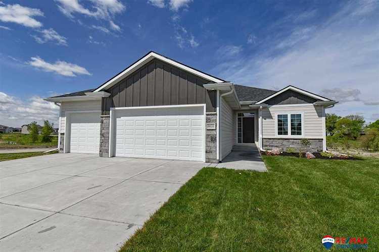 8631 S 81st St Lincoln, NE 68516